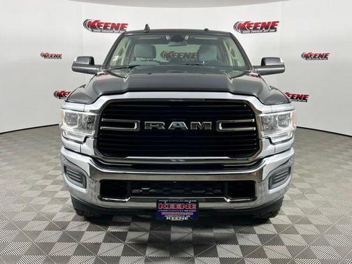 Diamond Black Crystal Pearlcoat 2019 RAM 2500 Big Horn Crew Cab 4x4 6'4' Box