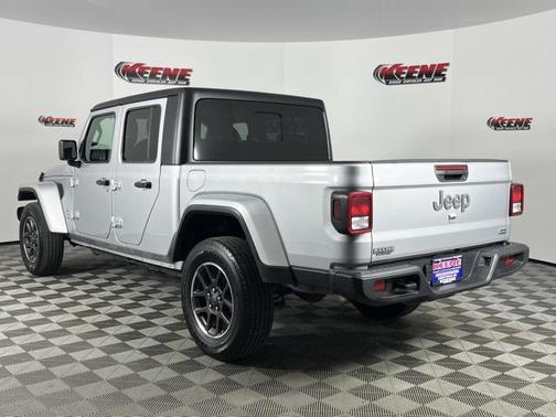 2023 Jeep Gladiator Overland