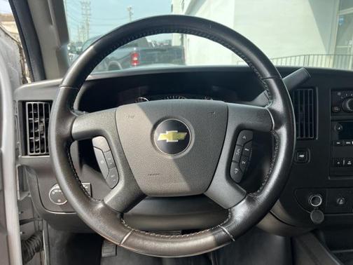 2021 Chevrolet Express 2500 RWD 2500 Regular Wheelbase WT