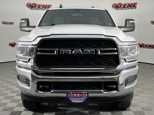 2023 RAM 2500 Tradesman Crew Cab 4x4 6'4' Box