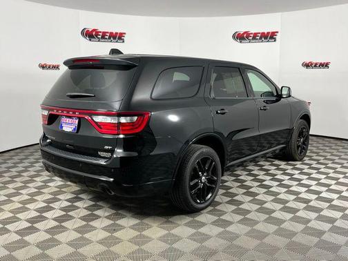 DB Black Crystal Clearcoat 2024 Dodge Durango GT AWD