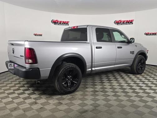 2024 RAM 1500 Classic Warlock Crew Cab 4x4 5'7' Box
