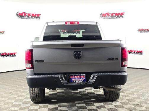 2024 RAM 1500 Classic Warlock Crew Cab 4x4 5'7' Box