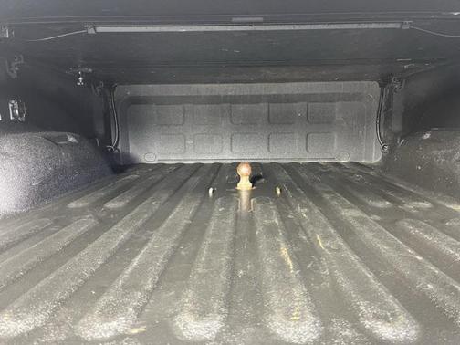 2017 RAM 2500 Laramie Crew Cab 4x4 6'4' Box