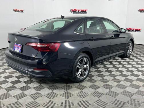 Deep Black Pearl 2024 Volkswagen Jetta 1.5T SE