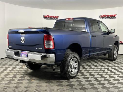 2020 RAM 2500 Tradesman Crew Cab 4X4 6'4' Box