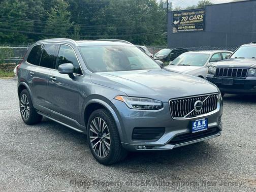 2020 Volvo XC90 T5 Momentum