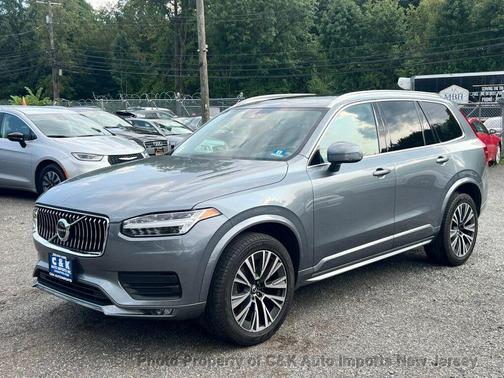 2020 Volvo XC90 T5 Momentum
