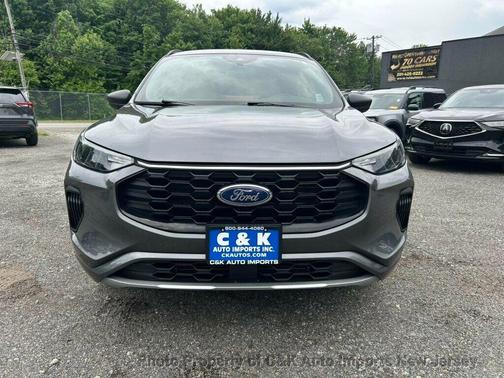 Carbonized Gray Metallic 2023 Ford Escape ST-Line