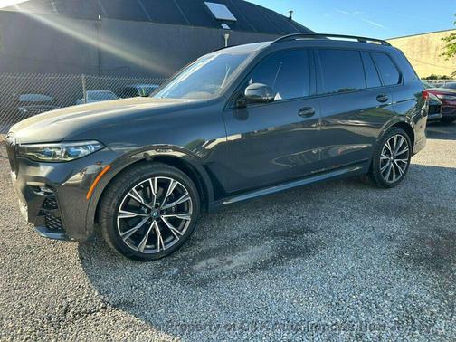 Dravit Grey Metallic 2021 BMW X7 M50i