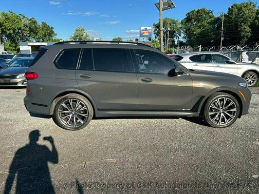 Dravit Grey Metallic 2021 BMW X7 M50i