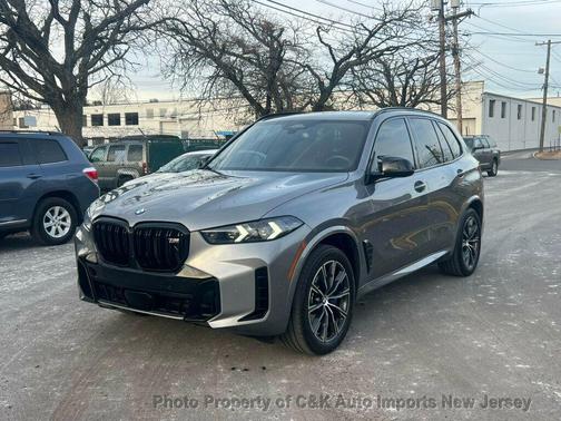 2024 BMW X5 M60i