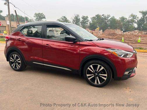 Not Specified 2018 Nissan Kicks SR