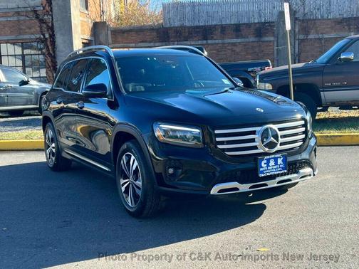 2025 Mercedes-Benz GLB 250 4MATIC