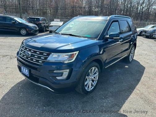 Blue Jeans Metallic 2017 Ford Explorer Limited