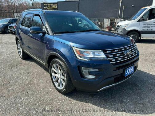 Blue Jeans Metallic 2017 Ford Explorer Limited