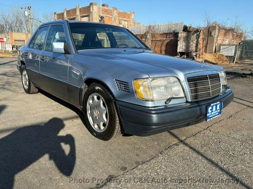 1995 Mercedes-Benz E-Class E Class 4dr Sedan 3.0L Diesel