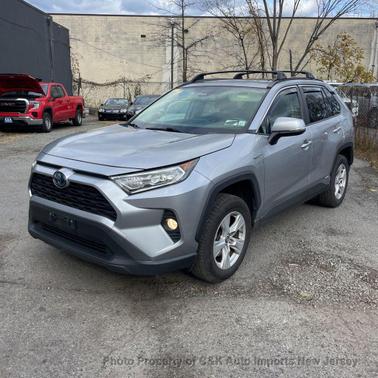 2019 Toyota RAV4 Hybrid XLE