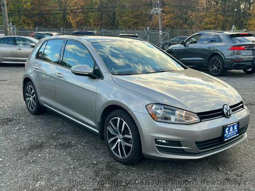 2016 Volkswagen Golf TSI SE 4-Door