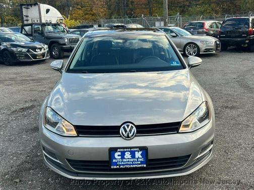 2016 Volkswagen Golf TSI SE 4-Door