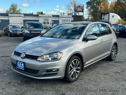 2016 Volkswagen Golf TSI SE 4-Door