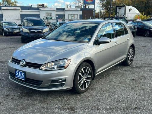 2016 Volkswagen Golf TSI SE 4-Door