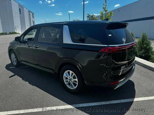 Not Specified 2024 Kia Carnival LX
