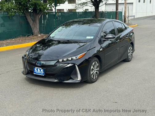 2022 Toyota Prius Prime LE