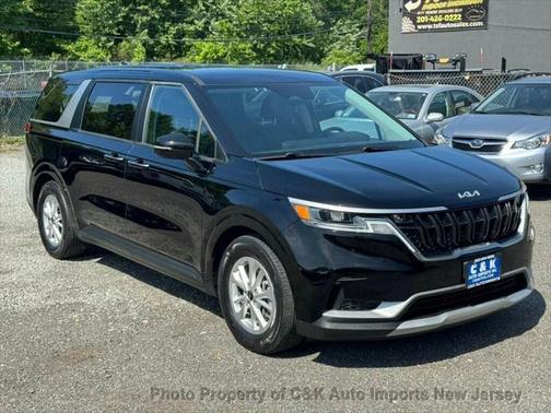2023 Kia Carnival LX