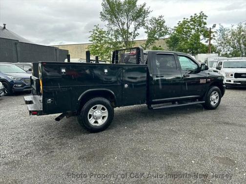 2017 RAM 3500 Tradesman Crew Cab 4x2 8' Box
