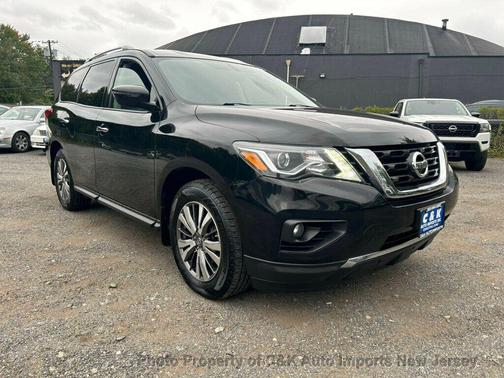 2019 Nissan Pathfinder SV