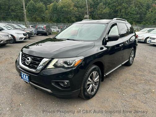 2019 Nissan Pathfinder SV