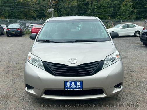 2017 Toyota Sienna SE