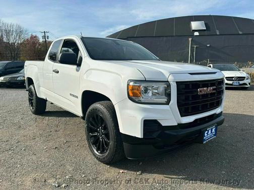 2022 GMC Canyon Elevation Standard