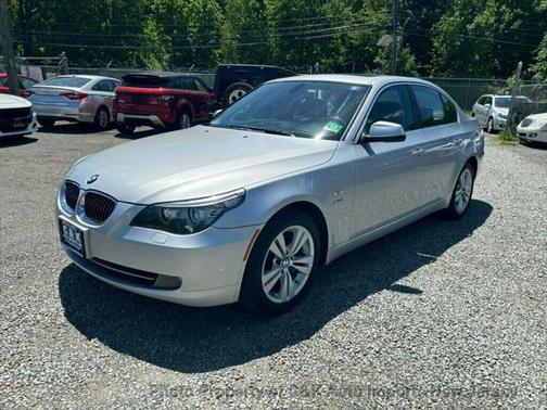 2010 BMW 528 xDrive