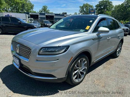 Silver Radiance Metallic Clearcoat 2022 Lincoln Nautilus Reserve