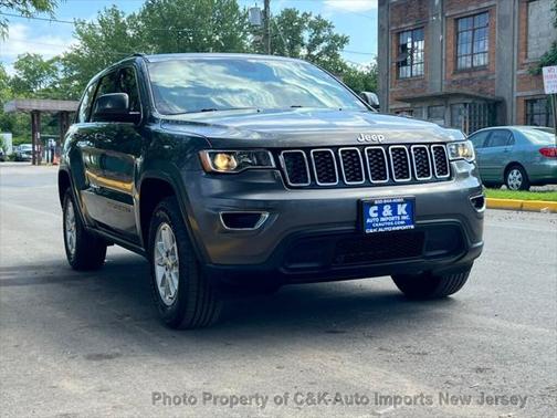 2019 Jeep Grand Cherokee Laredo