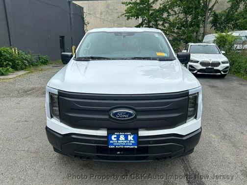 Oxford White 2022 Ford F-150 Lightning Pro