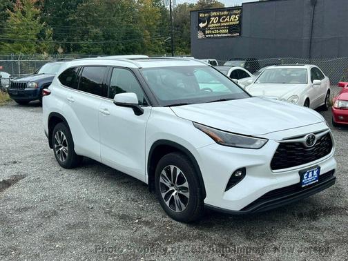 2022 Toyota Highlander XLE