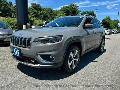 Sting-Gray Clearcoat 2021 Jeep Cherokee Limited