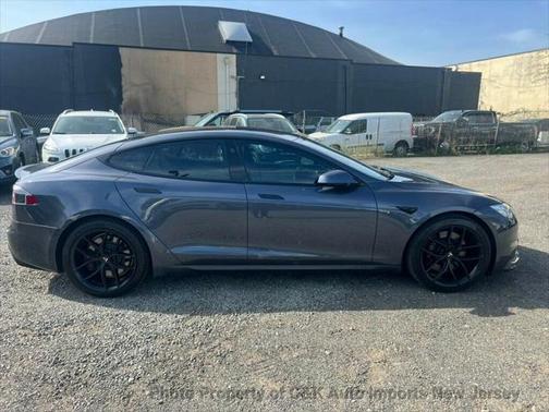 2022 Tesla Model S Plaid