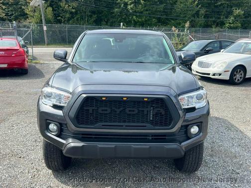 2022 Toyota Tacoma SR