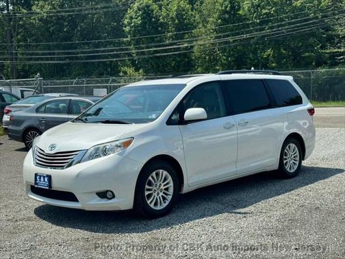 2015 Toyota Sienna XLE Premium