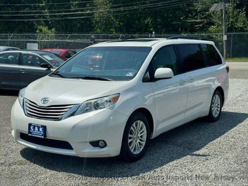 2015 Toyota Sienna XLE Premium