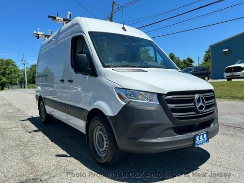 Arctic White 2022 Mercedes-Benz Sprinter 2500 High Roof