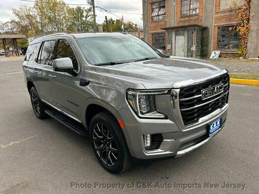 2024 GMC Yukon SLT