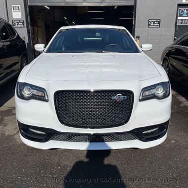 2023 Chrysler 300 C