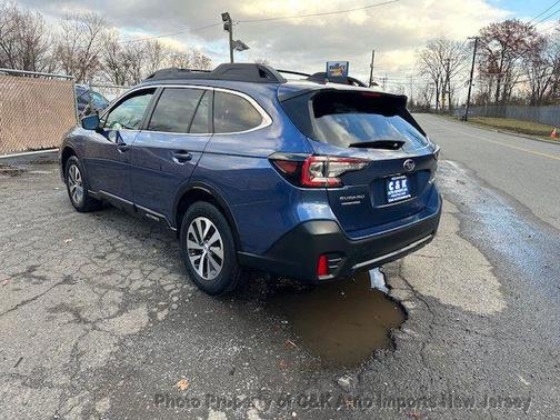 2022 Subaru Outback Premium