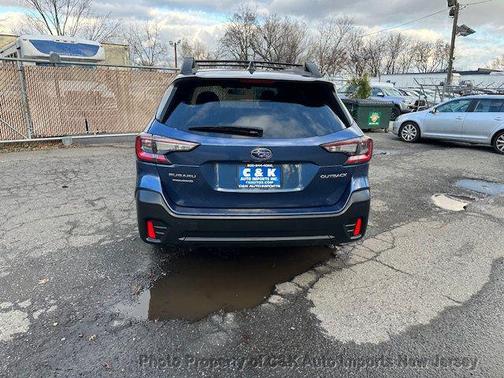 2022 Subaru Outback Premium