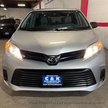 2019 Toyota Sienna SE